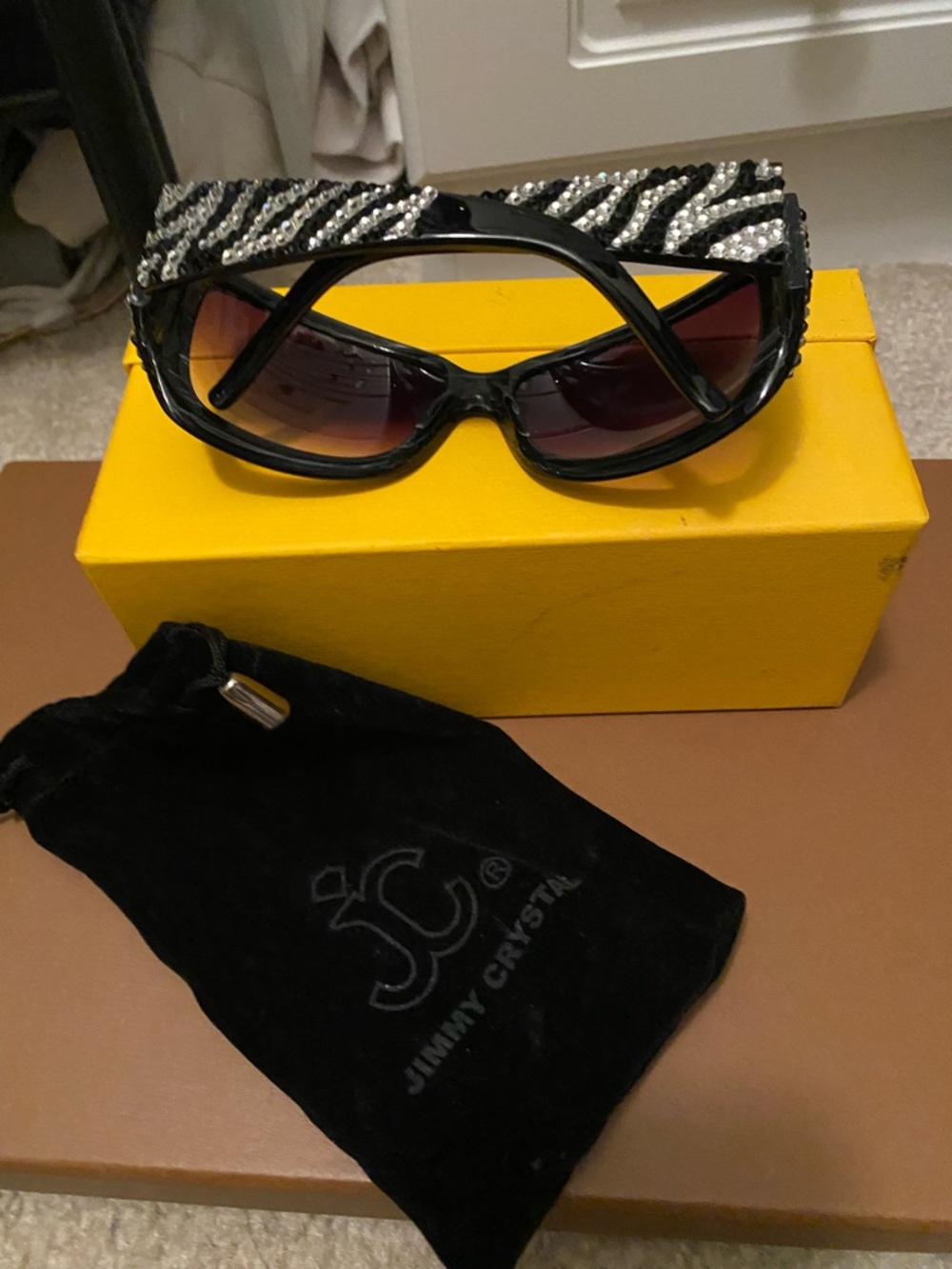 Vintage Jimmy Crystal Zebra-Accent Wrap Sunglasses - Black/Silver